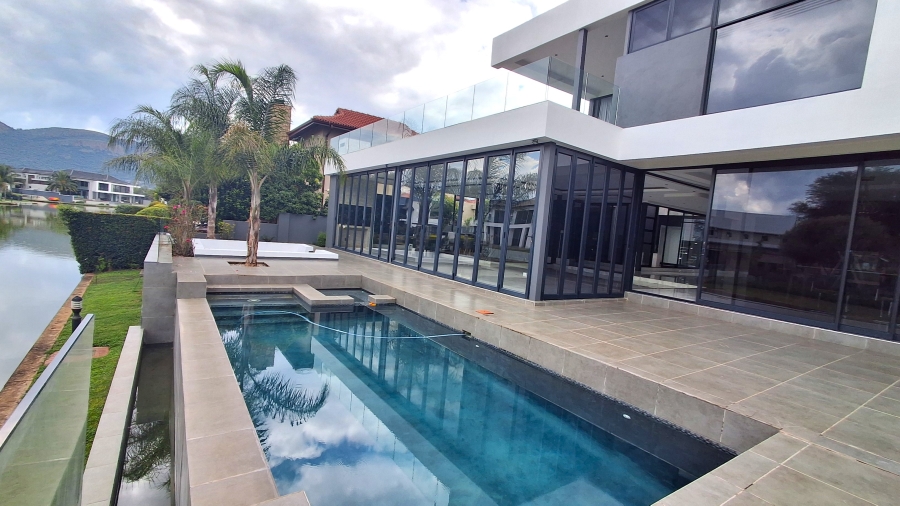 6 Bedroom Property for Sale in The Islands Estates North West